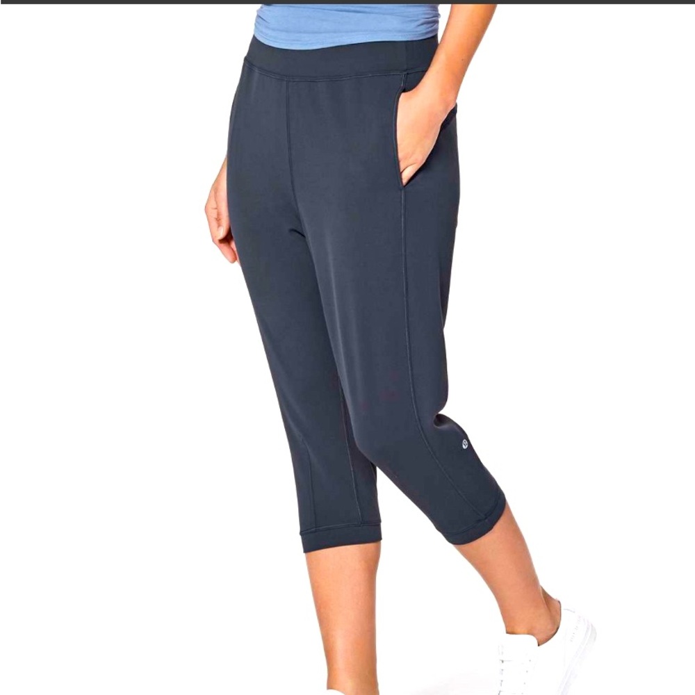 Lululemon Rejuvenate Crop
